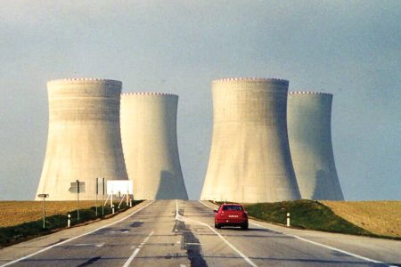 نگاه اجمالی به تاریخچه احداث نیروگاه‌های هسته‌ای در کشور